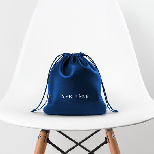 YVELLÈNE Women's Leather Drawstring Bag